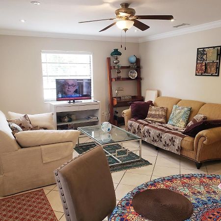 Ocean Vacation Breeze Lantana Exterior foto