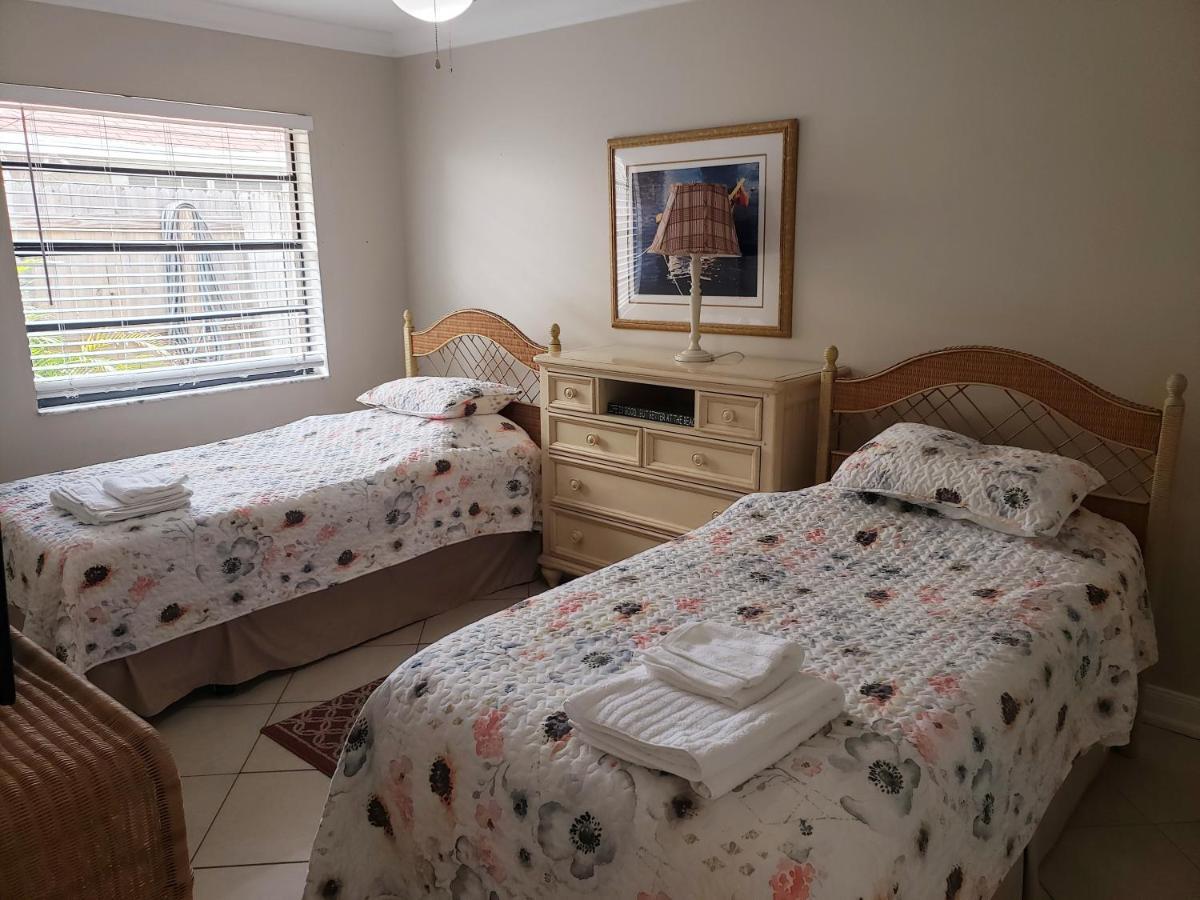 Ocean Vacation Breeze Lantana Exterior foto